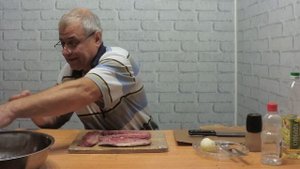 Как быстро и просто разделать и замариновать сельдь, как почистить сельдь