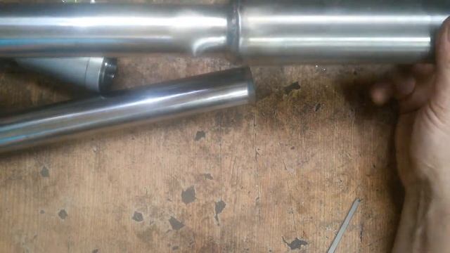 развальцовка трубы на токарном станке под угол 45 градусов (ТОКАРНЫЕ РАБОТЫ №23) смотреть онлайн