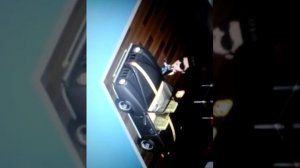 Она сумашедшая но она моя танцует до утра поёт шалалала её утро 22часа