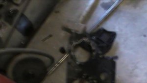 Снятие передней крышки мерседес w124 ом603