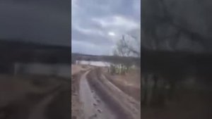 Охотники взяли в плен солдата, второго пристрелили.       2022