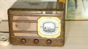 Радиоприёмник АРЗ-51. Сделано в СССР