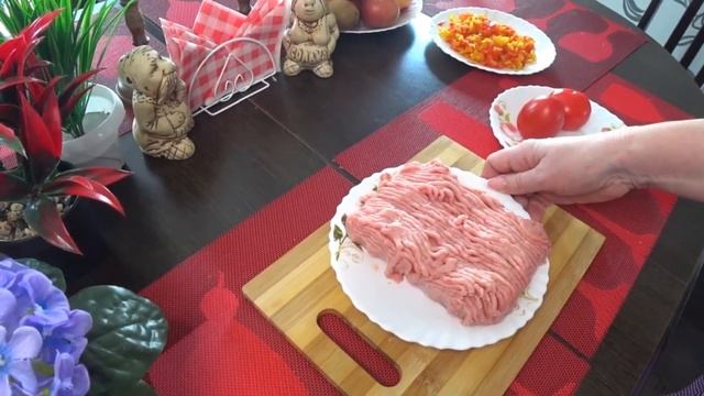 Скорее сохраняйте рецепт! Очень вкусный и сочный пирог  Простой и быстрый рецепт!