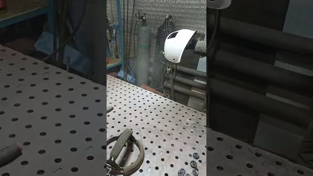 Покраска сварочной маски.