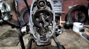 Снял поддон а там.... Продолжаем разбирать двигатель мотоцикла Урал часть 2