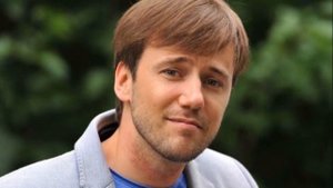 УШЕЛ ОТ ЖЕНЫ С РЕБЕНКОМ К МОЛОДОЙ! Вот как выглядит жена Ивана Жидкова