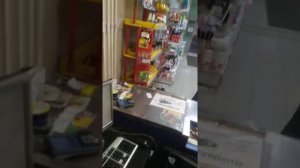 Сумасшедшая бабка в магазине часть1