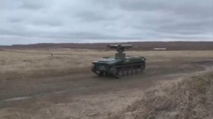 Испытания самоходного ПТРК Корнет на шасси беспилотной гусеничной боевой платформы Маркер