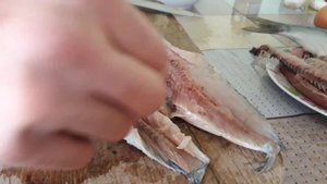 Селедка в кефирно-горчичном соусе