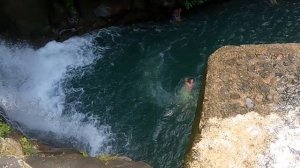 Прыжки с водопада Алинг-Алинг на Бали / 5, 10 и 15 метров / Aling Aling Waterfall Bali