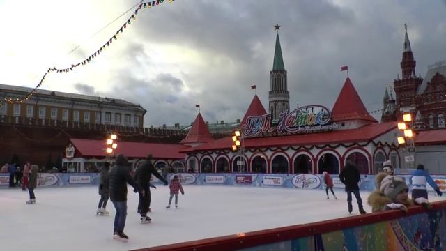 Каток на Красной площади смотреть онлайн