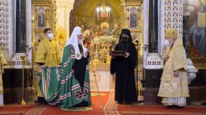 Патриарх поздравляет митрополита Ювеналия