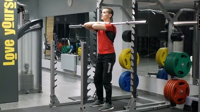 Фронтальные приседания