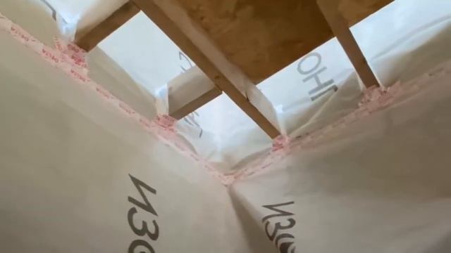 Рабочий дневник. Пароизоляция каркасного дома. Проходка межэтажного перекрытия. Проклейка. Часть 1 смотреть онлайн