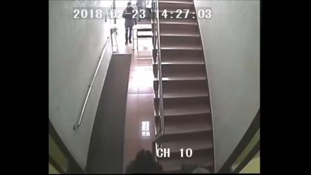 Відео подій 23.02.2018 у Волинському окружному адміністративному суді (камера 10) смотреть онлайн