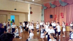 Танец "Дорогою добра"