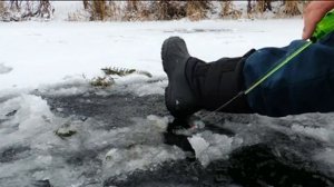 Зимняя рыбалка. Ловля окуня на чёртика.