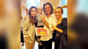 Дмитрий Маликов показал семью в полном составе после слухов о разводе
