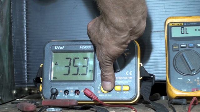 The insulation tester vs the meggohm meter смотреть онлайн