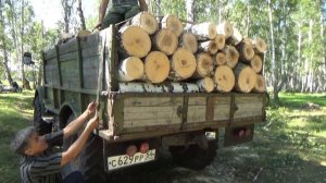 Поездка на ГАЗ-63 за дровами,рубим лес щепки летят.