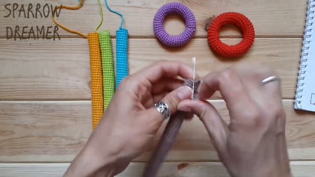 Як зв'язати об'ємне кільце. Уроки в'язання гачком. Іграшки Амігурумі смотреть онлайн