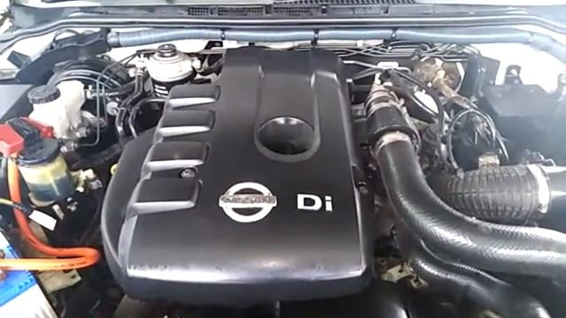 Nissan YD25DDT 2.5 L Engine - Idle Sound & Reving - Engine Bay View смотреть онлайн