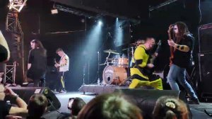 Мертвые Осы Стены