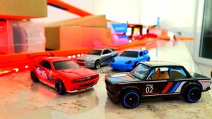 Самые быстрые Hot Wheels. Гонка Hot Wheels на треке Хот Вилс