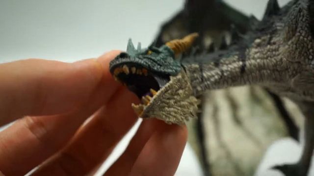 McFarlane’s Dragons / Komodo Clan Dragon / Series 1 / Game of Thrones смотреть онлайн