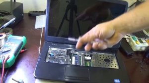 Как разобрать ноутбук Dell Inspiron 3520 How to disassemble the laptop Dell Inspiron 3520