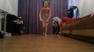 Танец с падругой решайте кто лутшая( я номер 1)(подруга номер 2)