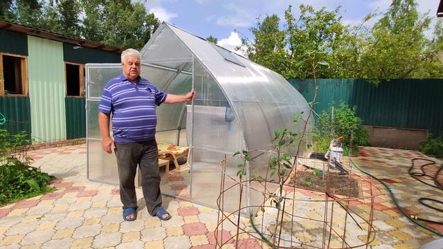 Бассейн в теплице "Капелька".