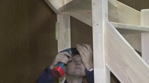 Сборка и монтаж деревянной лестницы для дома ЛЕС 715