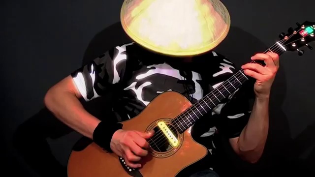 Еще одна композиция от канадского гитариста-виртуоза смотреть онлайн