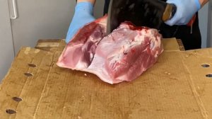 РАЗДЕЛКА СВИНИНЫ// ДЕЛИМ ПОЛ ТУШИ НА ЧАСТИ