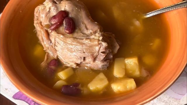 СУП НА РАЗ ДВА ТРИ- ИЗ ШЕИ ИНДЕЙКИ С РАЗНОЦВЕТНОЙ ФАСОЛЬЮ- ВКУСНО-УЛЁТ!! #ленахеппи #ленахэппи