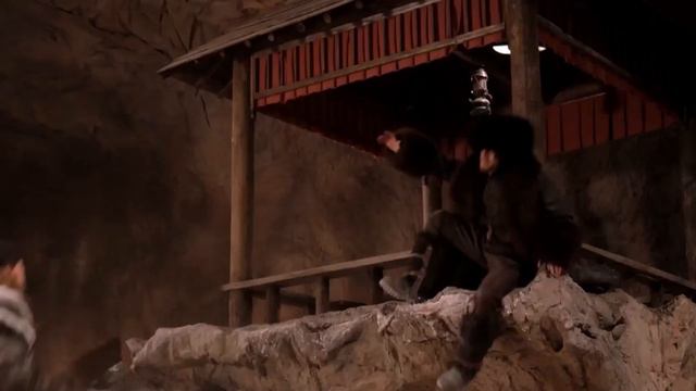 ⚔️【動作電影】土匪打劫火車，惹怒功夫小夥，直接上山端了土匪老巢！⚔️#功夫 #動作 #槍戰 #action | 功夫大師 | 歡迎訂閱 смотреть онлайн