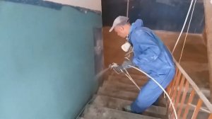 Покраска стен безвоздушным аппаратом GRACO