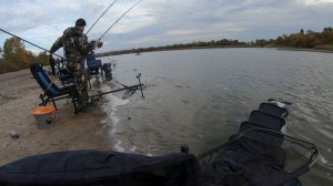 ЛОВЛЯ НА ФАРВАТЕРЕ С БЕРЕГА ФИДЕРОМ. БЕШЕННЫЙ ВЕТЕР,ВОЛНЫ,ПРИЛИВ ВОДЫ,НО РЫБАЛКА УДАЛАСЬ.