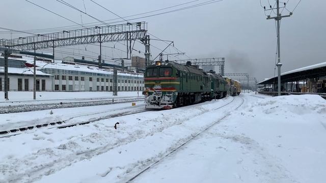 Зелёная "Машка"! Тепловоз 2М62У-0022 и струг-снегоочиститель СС1Мк-017 на Москва-3, 2022. 2160p60