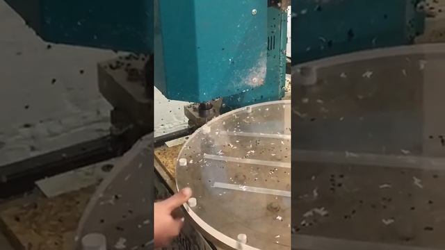 ПОРЕЗКА фрезеровка ОРГСТЕКЛА/АКРИЛА по чертежу смотреть онлайн