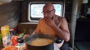 Дальнобойщик США. Русская уха с сливками. Салат для шашлыка. Свиной шашлык