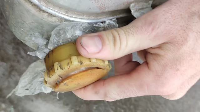 Ремонт крышки советской канистры