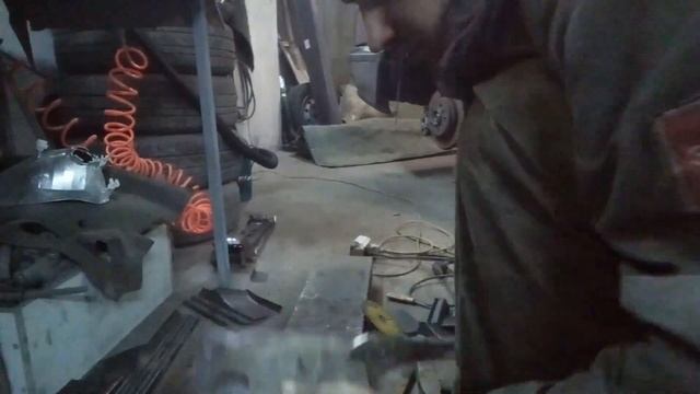 Ремонтируем днище BMW E39 смотреть онлайн