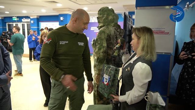 ⚡️ Сопредседатель штаба Владимира Путина Артём Жога в Ханты-Мансийске встретился с партийцами