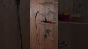 Как сделать хороший напор горячей воды в бане с душем