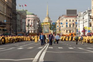 Мы русские, с нами Бог! Православный праздник прошел в Санкт-Петербурге!