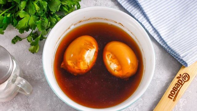 Салат с копчеными яйцами