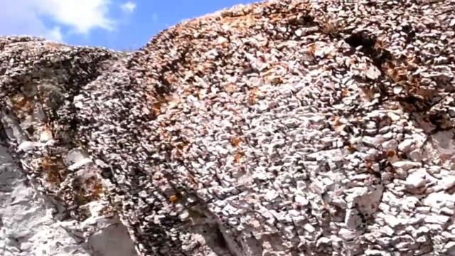 Кизильский район. Пещера на берегу реки Худолаз. 17.08.2017. смотреть онлайн