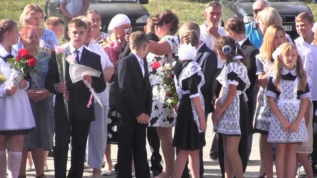 День знаний в средней школе с. Талицкий Чамлык. 1.09.2018